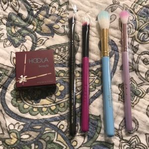 Hoola bronzer & brushes